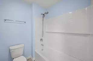 759 Kentshire Cir, Elgin, IL 60124 - Photo 21