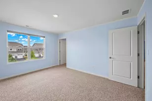 759 Kentshire Cir, Elgin, IL 60124 - Photo 23