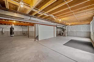759 Kentshire Cir, Elgin, IL 60124 - Photo 29