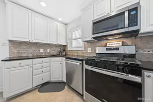 9905 S Maplewood Ave, Chicago, IL 60655 - Photo 9