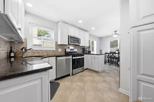 9905 S Maplewood Ave, Chicago, IL 60655 - Photo 7