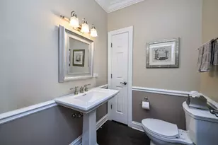 460 Pennsylvania Ave, Glen Ellyn, IL 60137 - Photo 15