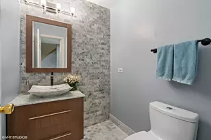 1330 N La Salle Dr, Chicago, IL 60610 - Photo 9