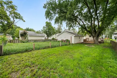725 N 11th Street, Dekalb, IL 60115 - Photo 25