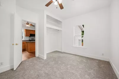 725 N 11th Street, Dekalb, IL 60115 - Photo 11