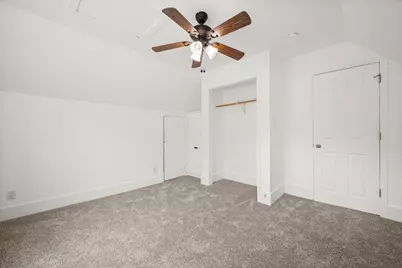 725 N 11th Street, Dekalb, IL 60115 - Photo 17