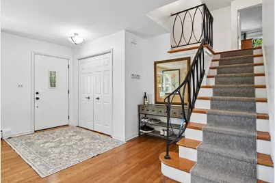 841 Bloomingdale Road, Glen Ellyn, IL 60137 - Photo 3