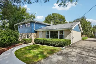 841 Bloomingdale Rd, Glen Ellyn, IL 60137 - Photo 1
