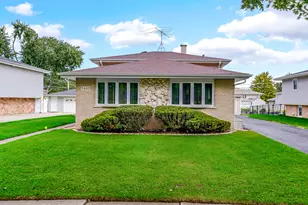 5448 139th St, Crestwood, IL 60418 - Photo 1