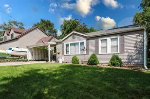 109 Hilldale Rd, Fox Lake, IL 60020 - Photo 1