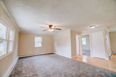 202 N Madison Street, Watseka, IL 60970 - Photo 9