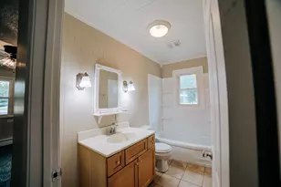 202 N Madison St, Watseka, IL 60970 - Photo 27