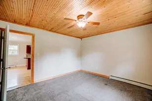 202 N Madison St, Watseka, IL 60970 - Photo 25