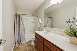322 Longview Dr, Elgin, IL 60124 - Photo 27