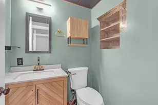 414 Gainsborough Ct, Bolingbrook, IL 60440 - Photo 5