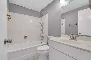 414 Gainsborough Ct, Bolingbrook, IL 60440 - Photo 9