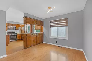 414 Gainsborough Ct, Bolingbrook, IL 60440 - Photo 1