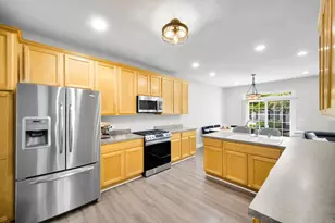 2451 Stonegate Rd, Algonquin, IL 60102 - Photo 11