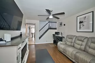 3509 W 73rd Pl, Chicago, IL 60629 - Photo 5