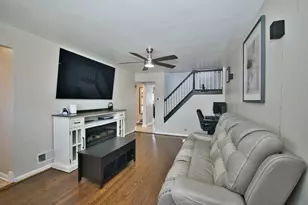 3509 W 73rd Pl, Chicago, IL 60629 - Photo 7