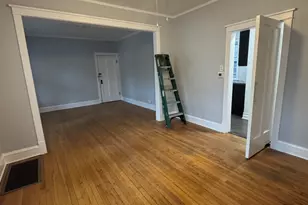 3008 W Cullom Ave, Chicago, IL 60618 - Photo 11