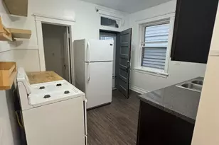 3008 W Cullom Ave, Chicago, IL 60618 - Photo 3