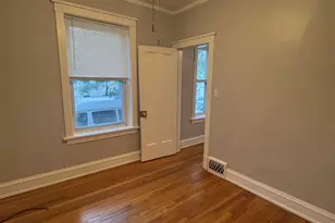 3008 W Cullom Ave, Chicago, IL 60618 - Photo 13
