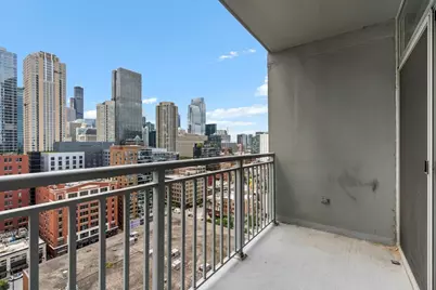 600 N Dearborn Street #1912, Chicago, IL 60654 - Photo 19