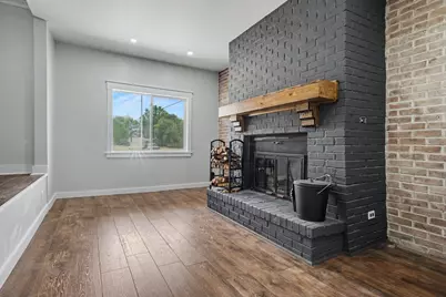 558 10th Street, Lincoln, IL 62656 - Photo 9