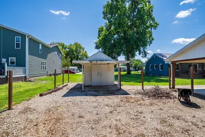 558 10th Street, Lincoln, IL 62656 - Photo 31
