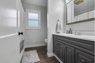 558 10th Street, Lincoln, IL 62656 - Photo 17