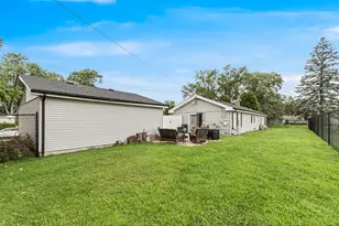 6855 W 113th St, Worth, IL 60482 - Photo 17