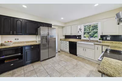 24740 W Miller Road, Barrington, IL 60010 - Photo 11