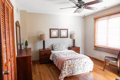400 S Mount Prospect Road, Mount Prospect, IL 60056 - Photo 9