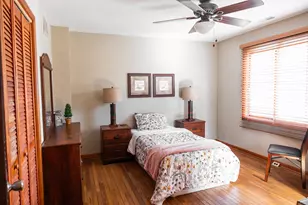 400 S Mt Prospect Rd, Mount Prospect, IL 60056 - Photo 9