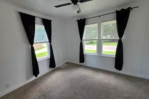 907 Retz Dr, Ottawa, IL 61350 - Photo 5