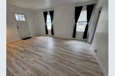 907 Retz Drive, Ottawa, IL 61350 - Photo 3