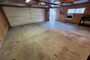 907 Retz Dr, Ottawa, IL 61350 - Photo 27