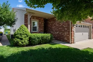31 Yukon Cir, Bloomington, IL 61705 - Photo 3