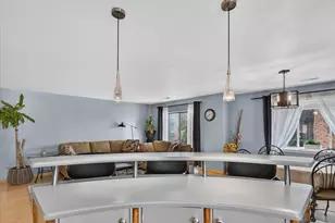 9332 Landings Ln, Des Plaines, IL 60016 - Photo 9