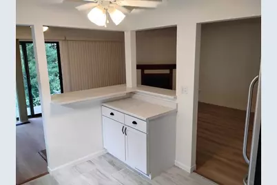 218 Brookside Lane #B, Willowbrook, IL 60527 - Photo 9