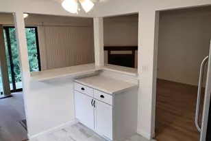 218 Brookside Ln, Willowbrook, IL 60527 - Photo 9