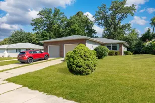 2516 Red Oak Trail, Crest Hill, IL 60403 - Photo 1