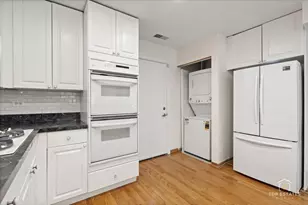 1812 S Dearborn St, Chicago, IL 60616 - Photo 9