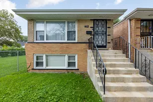1402 E 76th St, Chicago, IL 60619 - Photo 1