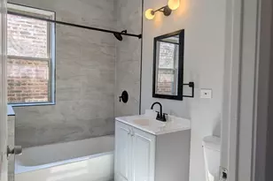 148 W 117th St, Chicago, IL 60628 - Photo 9