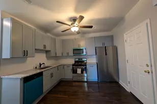 148 W 117th St, Chicago, IL 60628 - Photo 13