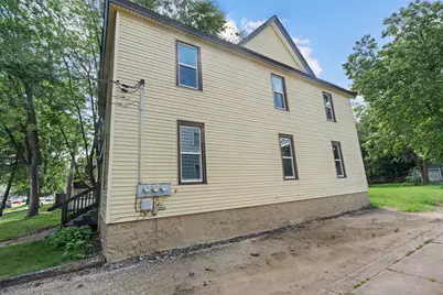 1439 8th Avenue #1, Rockford, IL 61104 - Photo 5