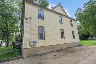 1439 8th Ave, Rockford, IL 61104 - Photo 5