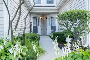 4489 W Brownstone Way, Waukegan, IL 60085 - Photo 3